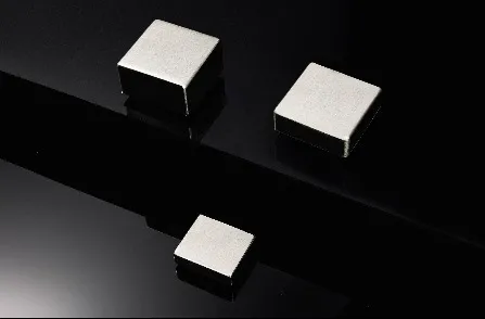 The Application of Atomic Clocks in Airports